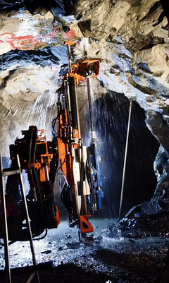 長沙DL4采礦臺車 自動接桿 礦山機械